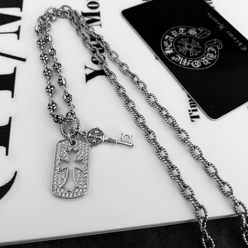 Ch**me He**ts necklaces